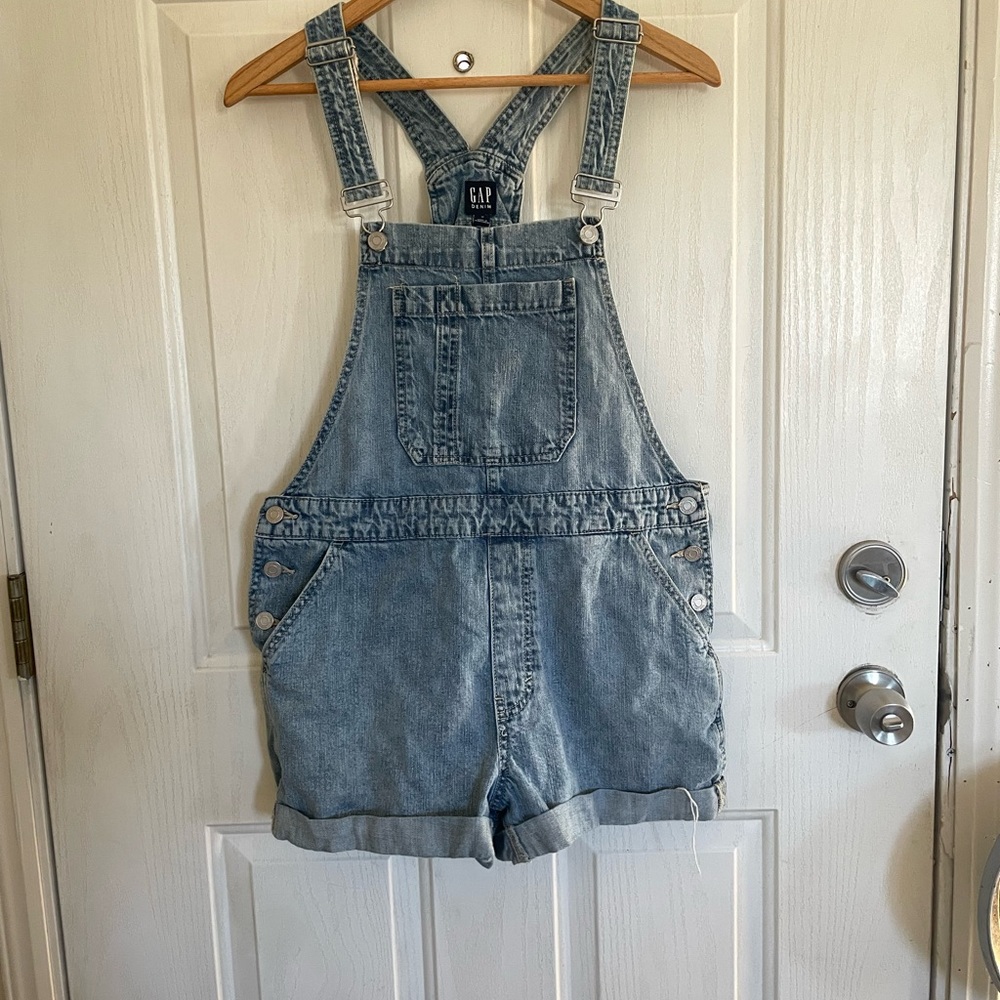 Short overalls 🍉